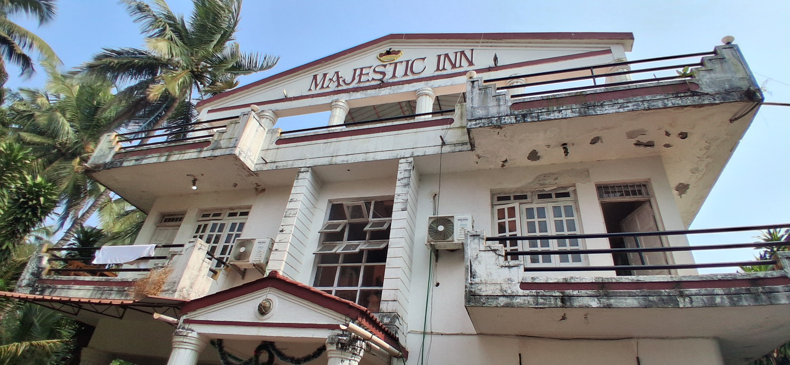 Hotel majestic inn