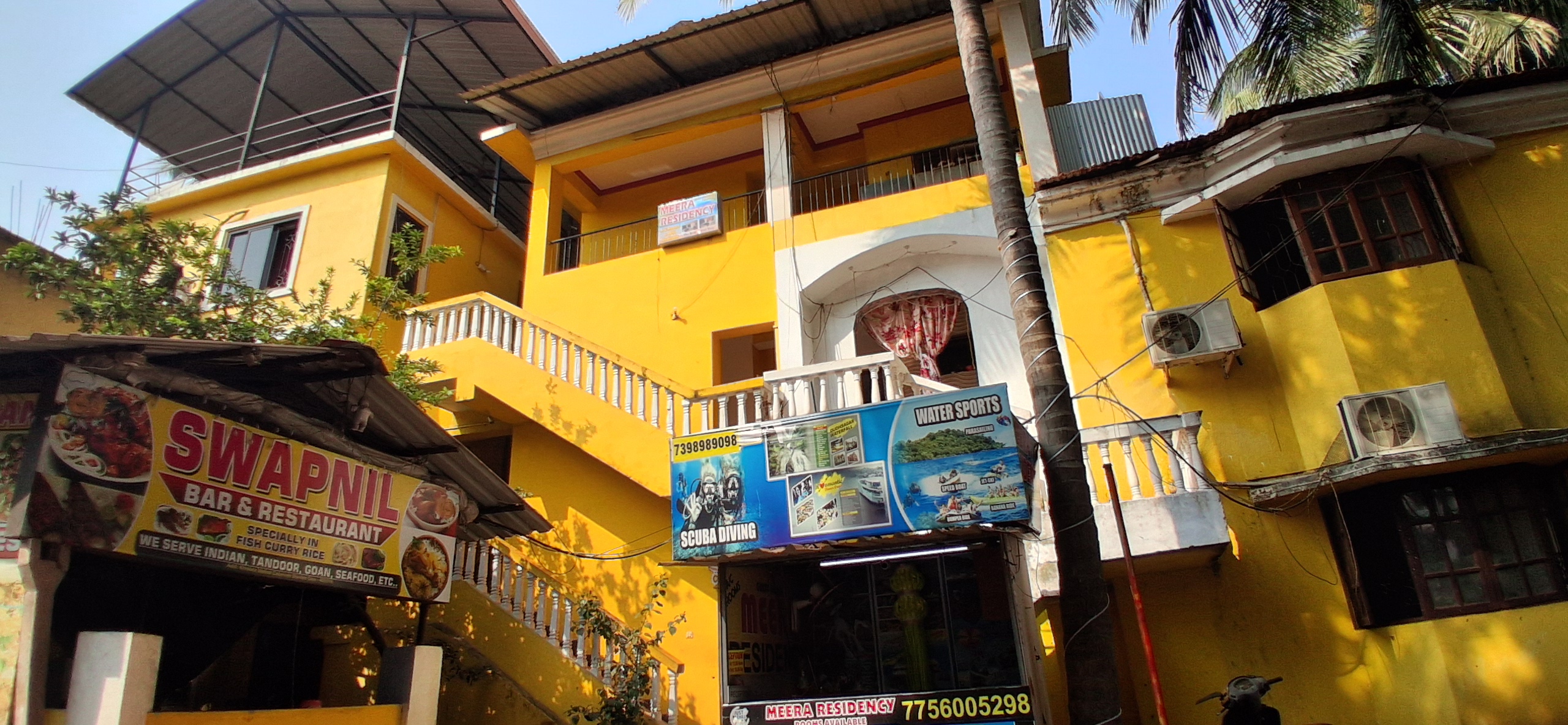 Hotel meera residency