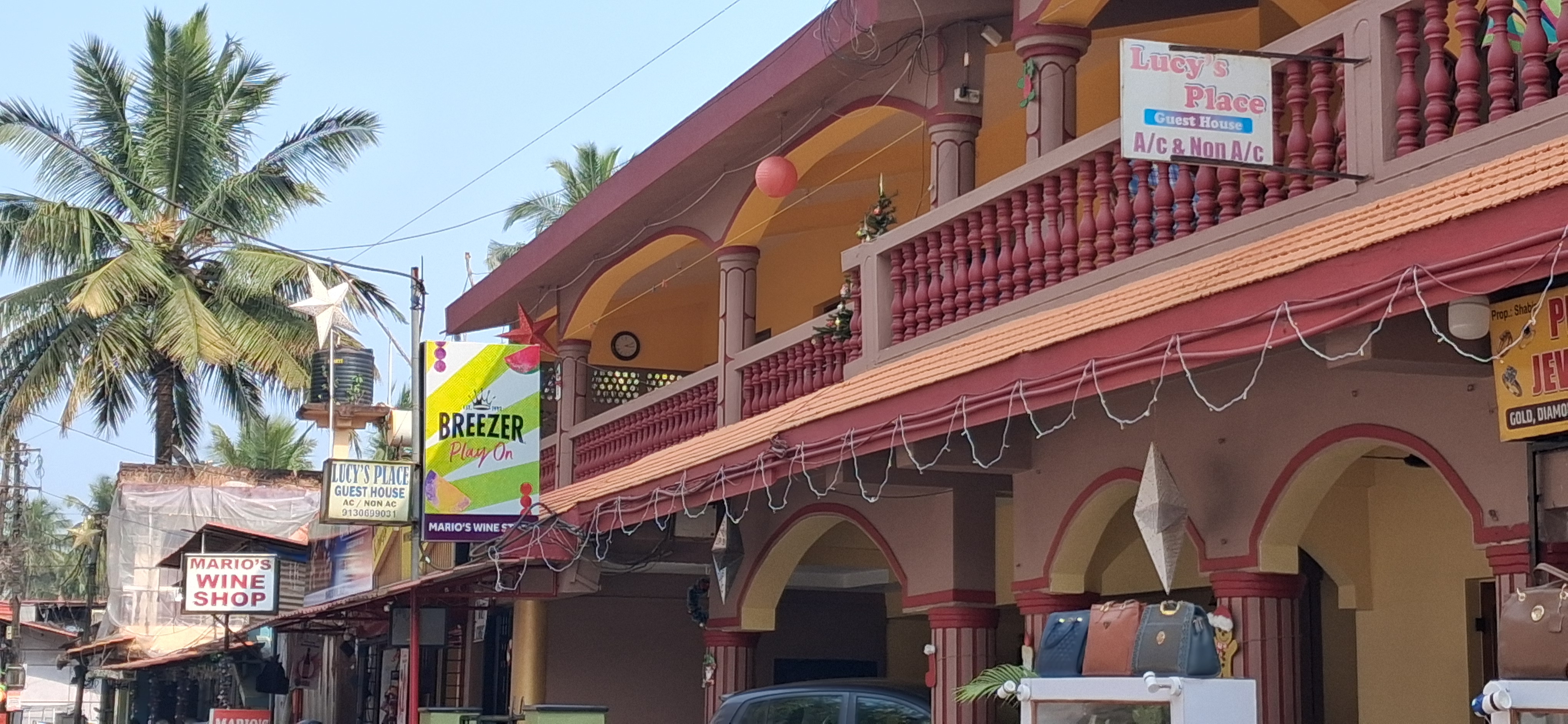 Hotel Lucy's place guest house